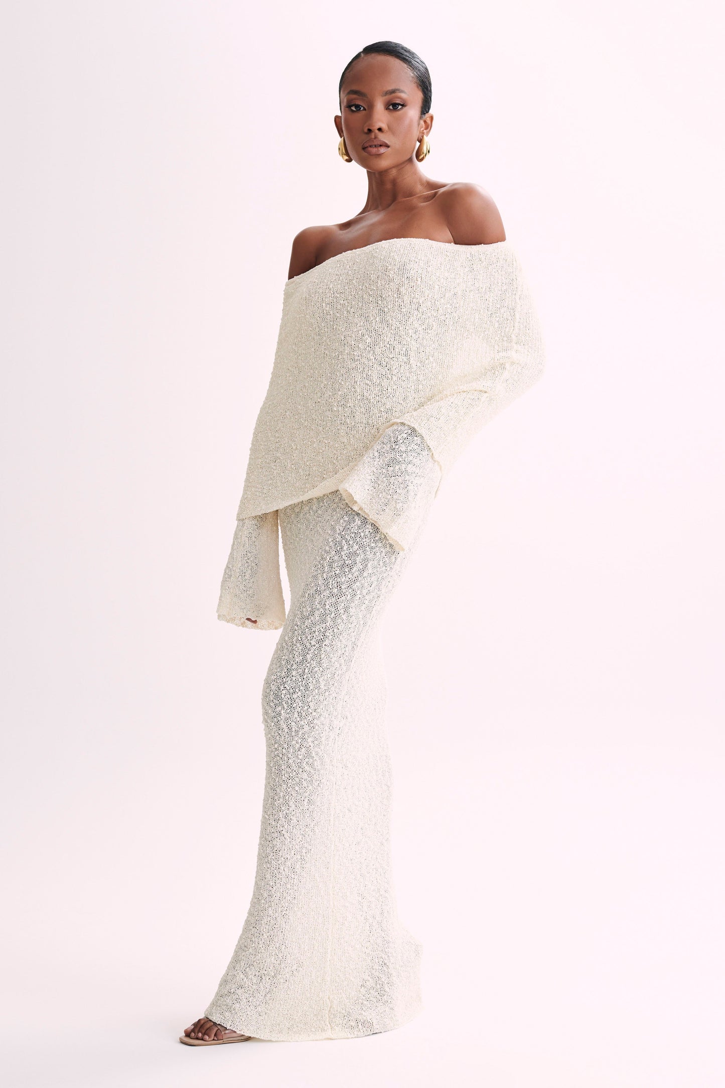 Marisol Off-Shoulder Jurk.